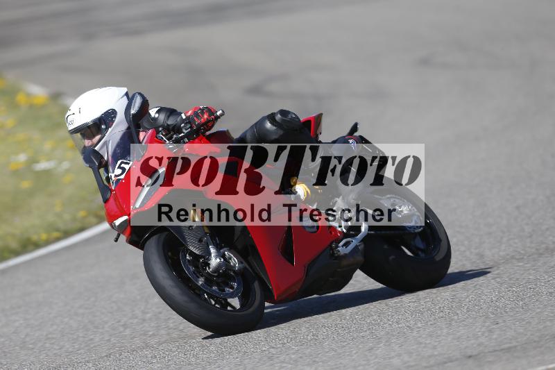 /05 07.04.2026 Cornu Master School ADR/Gruppe rot/25